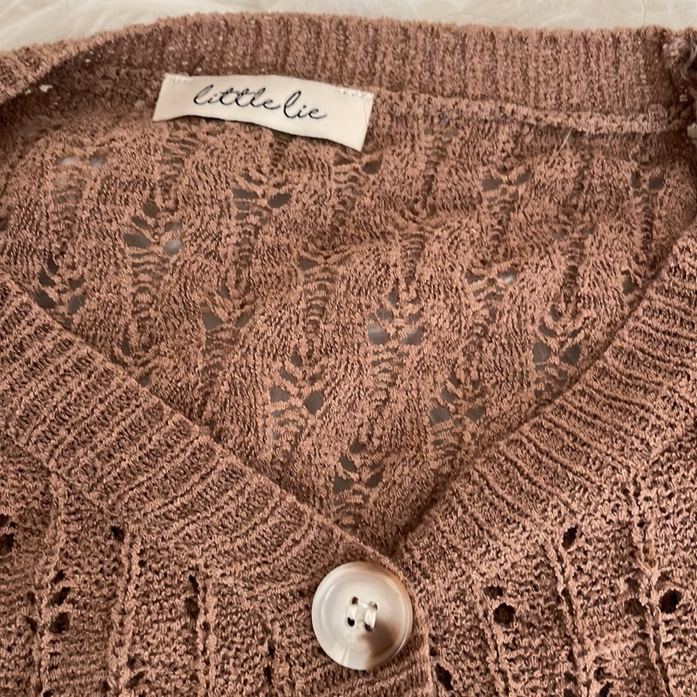 NWOT Cropped Coco Brown Crochet Button Down Cardigan - Picture 2 of 5